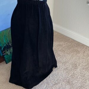 Scully Black leather skirt